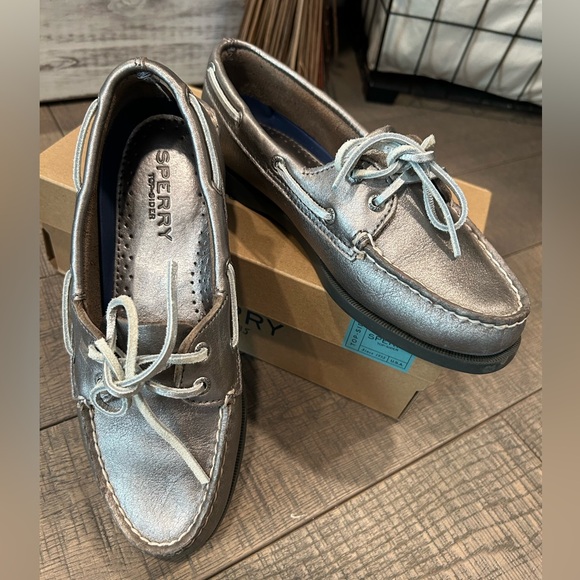 Sperry Custom Order Top Siders!! Excellent Condition! Worn Once!!! - Picture 2 of 8